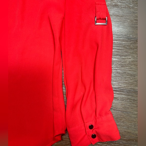 NWOT Adrianna Papell Red Henley top size large - Picture 9 of 12